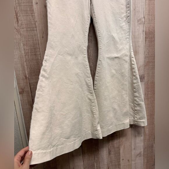 L’ AGENCE  Lorde Super high rise flare vintage white jeans - Picture 6 of 14